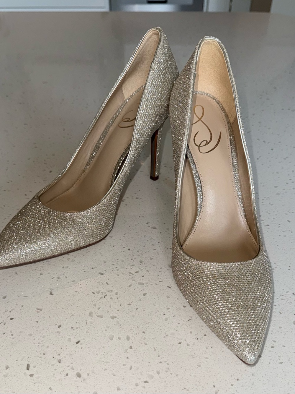 Sparkle Pointed Toe High Heels - Gold